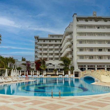 Holiday Garden Resort โอคูร์จาลาร์ ภายนอก รูปภาพ
