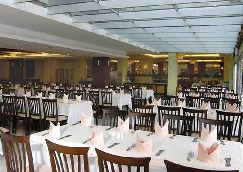 Holiday Garden Resort โอคูร์จาลาร์ ภายนอก รูปภาพ
