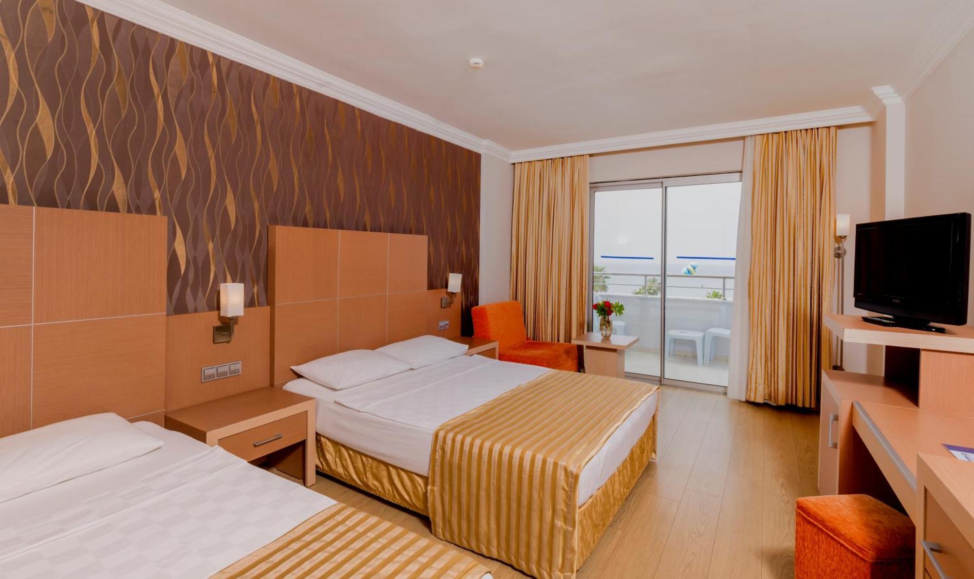 Holiday Garden Resort โอคูร์จาลาร์ ภายนอก รูปภาพ