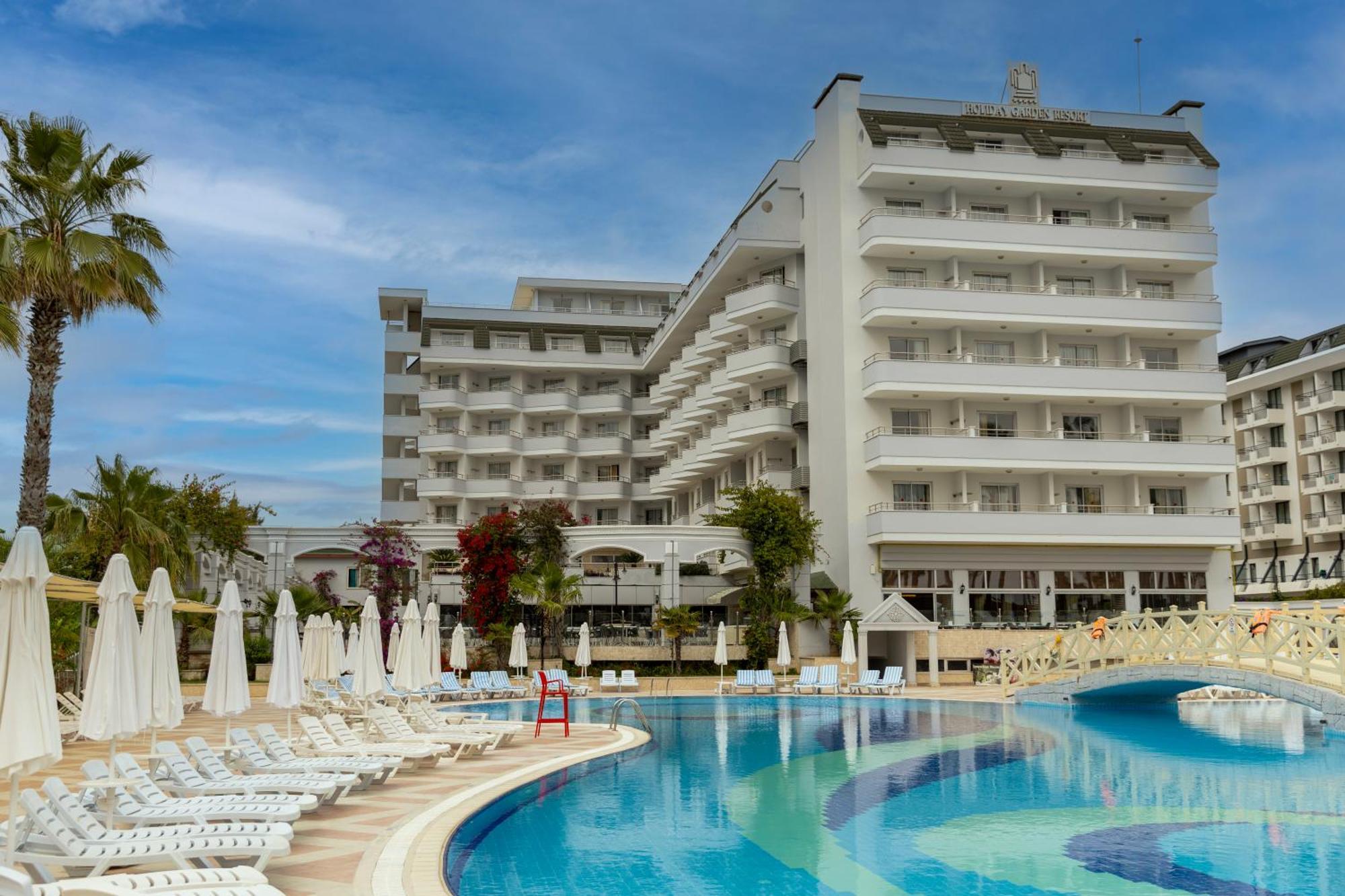 Holiday Garden Resort โอคูร์จาลาร์ ภายนอก รูปภาพ