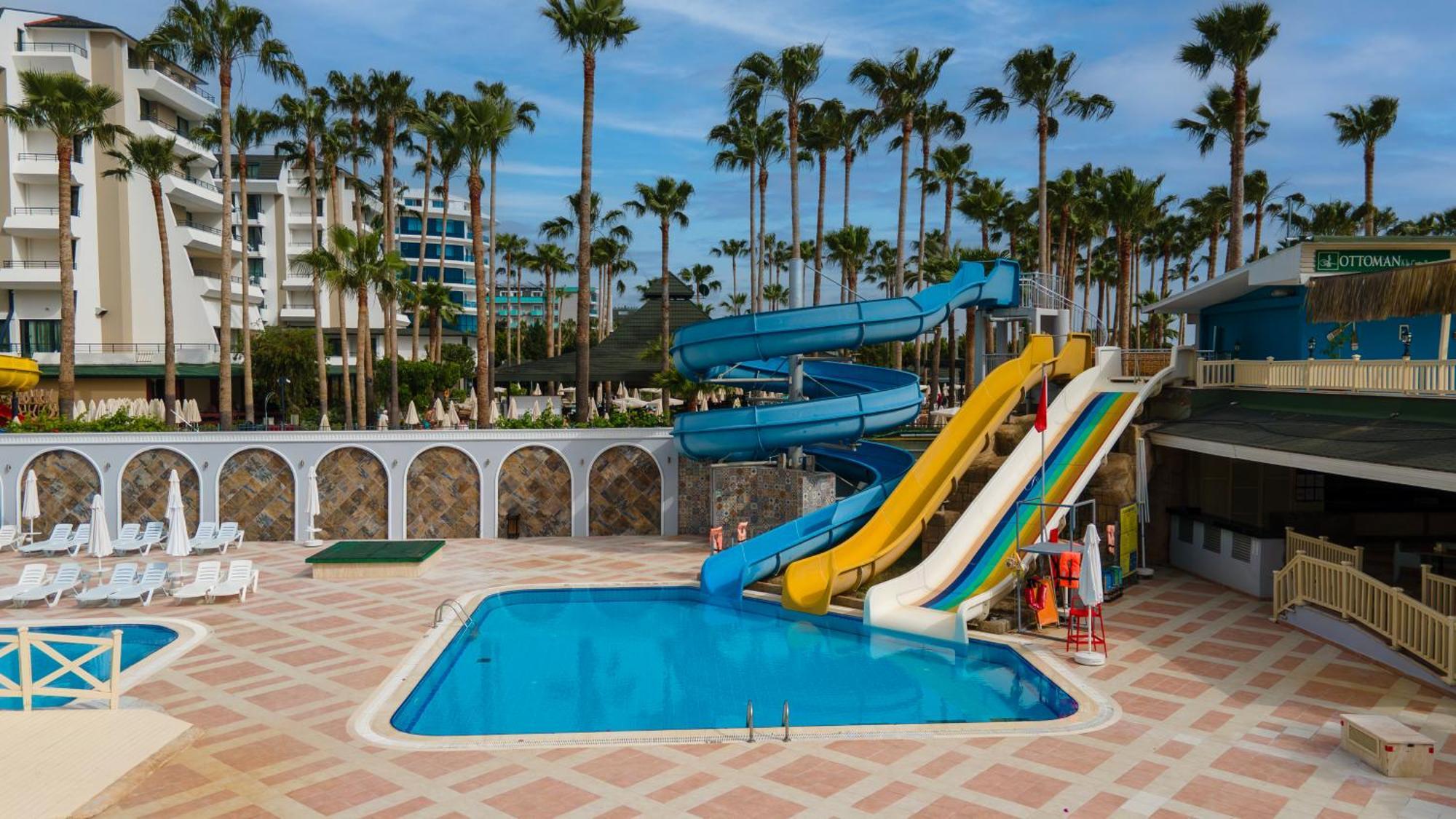 Holiday Garden Resort โอคูร์จาลาร์ ภายนอก รูปภาพ