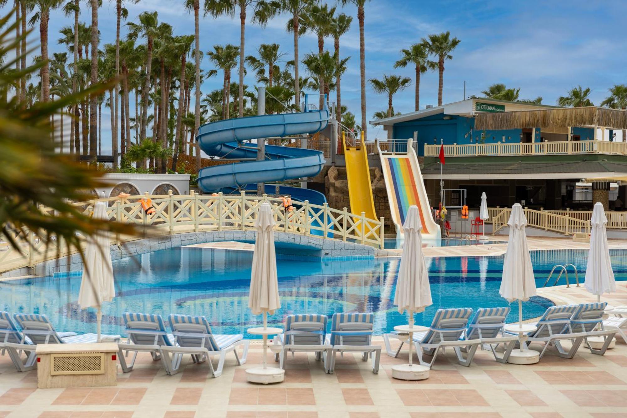 Holiday Garden Resort โอคูร์จาลาร์ ภายนอก รูปภาพ