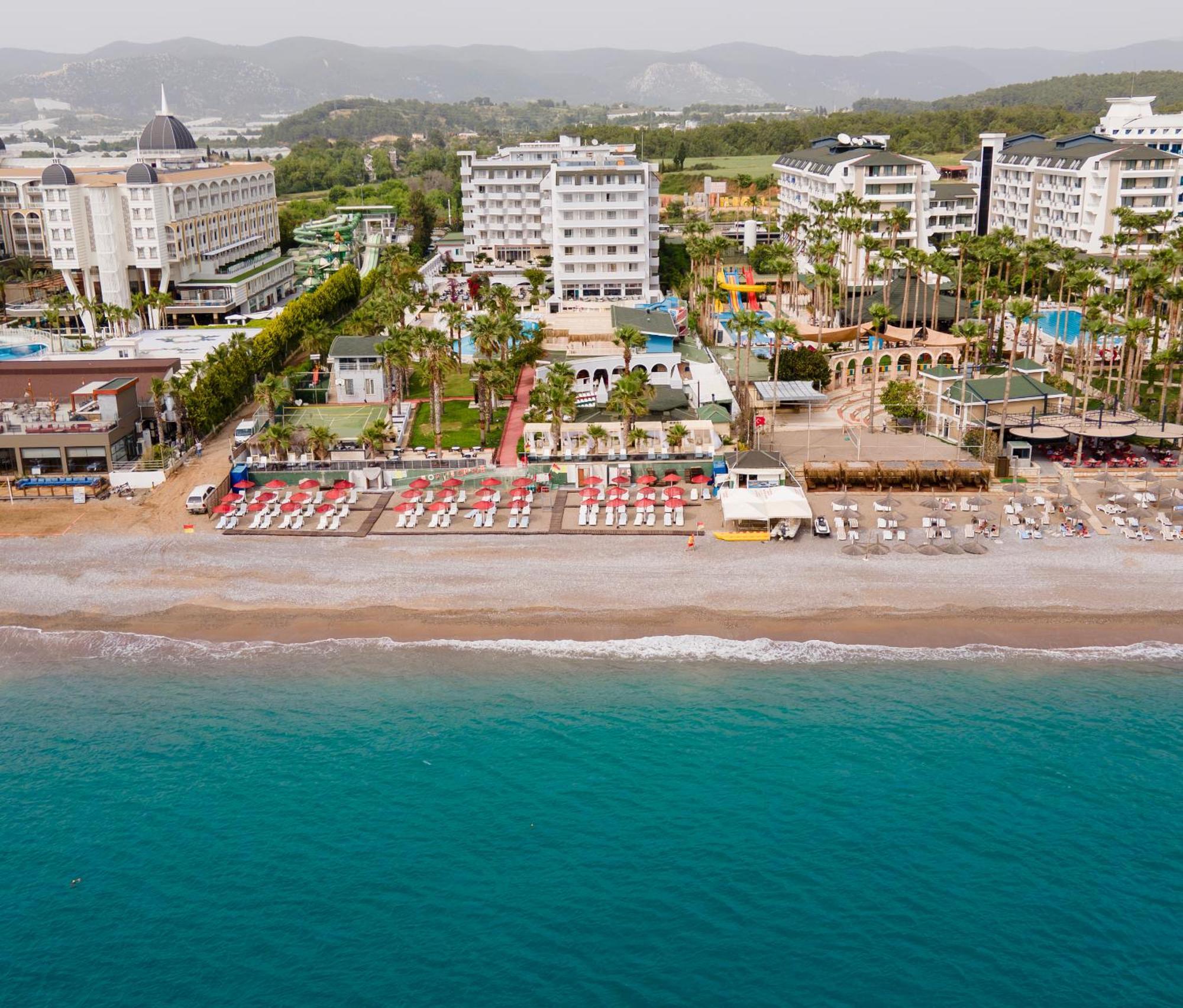Holiday Garden Resort โอคูร์จาลาร์ ภายนอก รูปภาพ